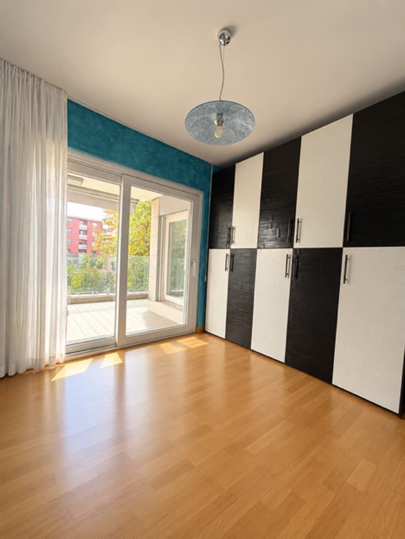 Elegante appartamento di 3.5 locali nella residenza Prestige a Lugano (12)