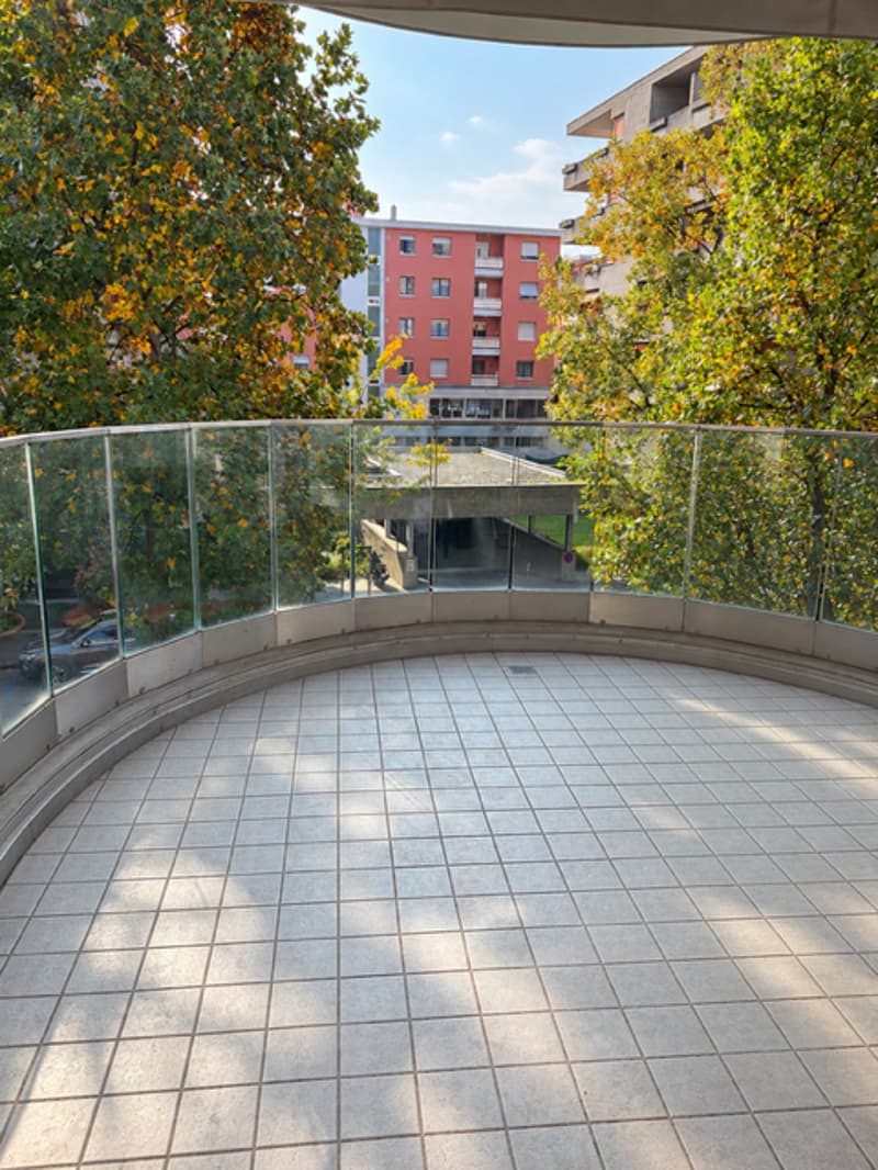 Elegante appartamento di 3.5 locali nella residenza Prestige a Lugano (16)
