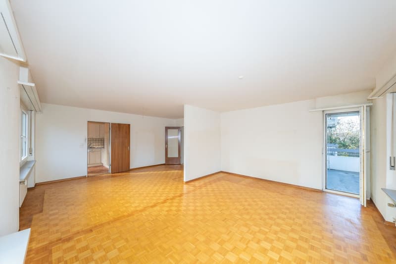 Charmante 3.5-Zimmer-Eigentumswohnung mit Balkon und Tiefgaragenplatz in Binningen (1)