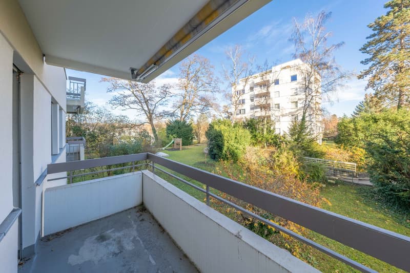 Charmante 3.5-Zimmer-Eigentumswohnung mit Balkon und Tiefgaragenplatz in Binningen (13)