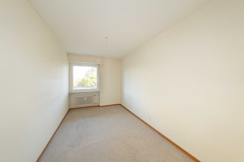 Charmante 3.5-Zimmer-Eigentumswohnung mit Balkon und Tiefgaragenplatz in Binningen (7)