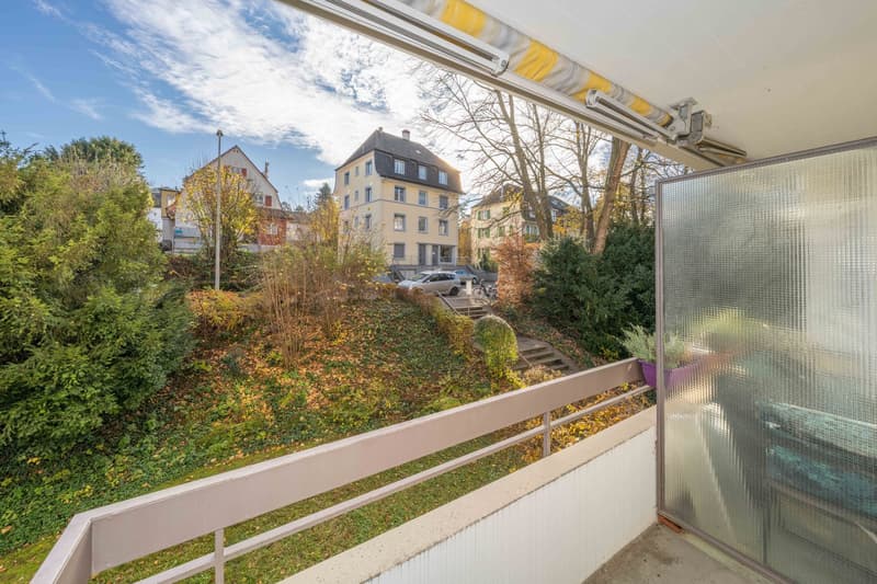 Charmante 3.5-Zimmer-Eigentumswohnung mit Balkon und Tiefgaragenplatz in Binningen (16)