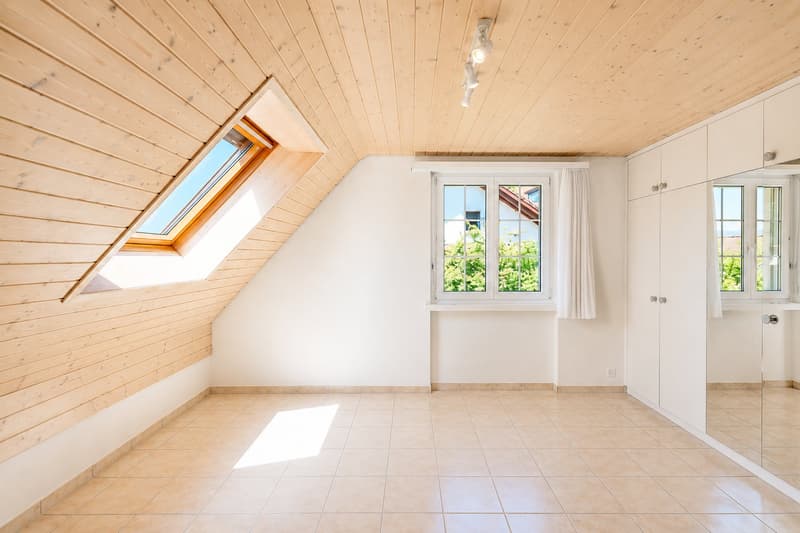 Familienfreundliches Doppeleinfamilienhaus an ruhiger und sonniger Lage in Lausen (14)