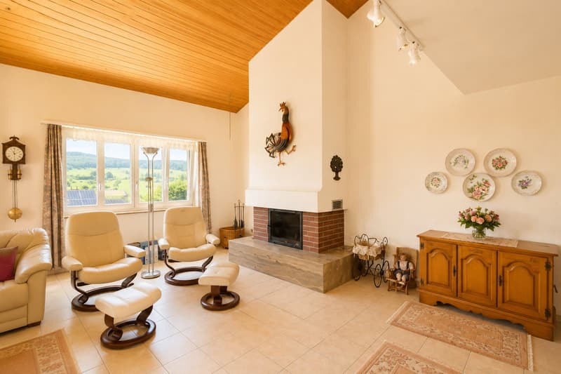 Charmantes 4.5-Zimmer-Einfamilienhaus mit Pool und Bastelraum sowie Garagenbox in Frenkendorf (11)