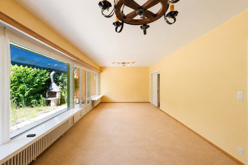 5-Zimmer-Haus mit Garten und vielseitigem Potenzial an begehrter Lage in Binningen (11)