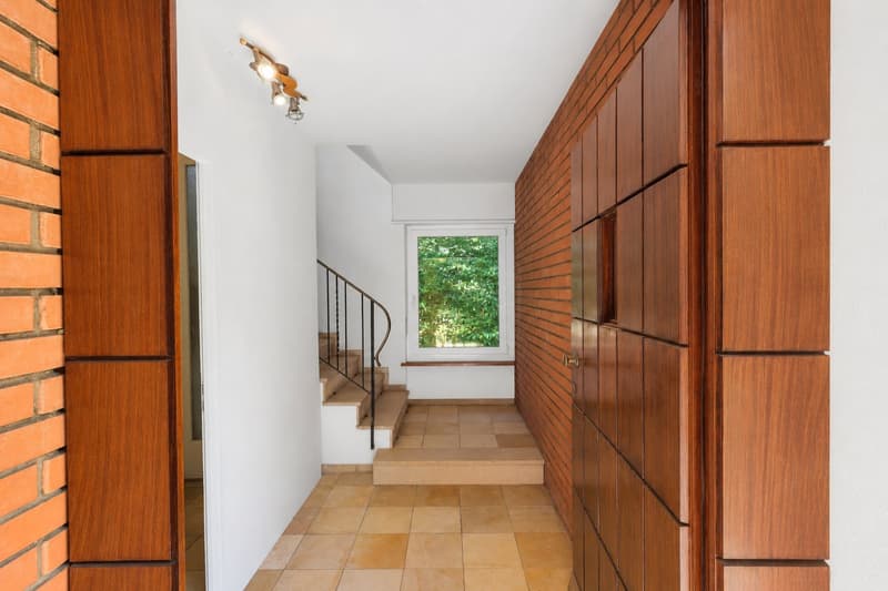 5-Zimmer-Haus mit Garten und vielseitigem Potenzial an begehrter Lage in Binningen (2)