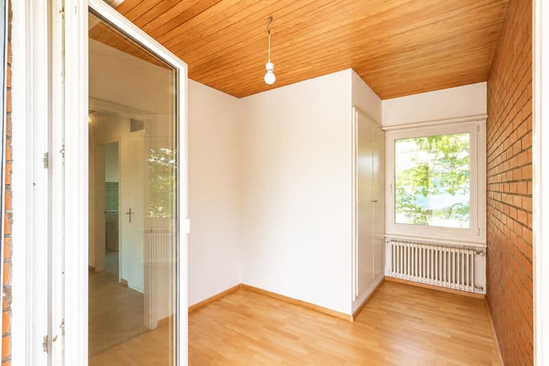 5-Zimmer-Haus mit Garten und vielseitigem Potenzial an begehrter Lage in Binningen (15)