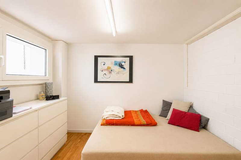 Grosszügiges 5.5-Zimmer-Eck-Einfamilienhaus mit Garten und viel Platz in Pratteln (9)