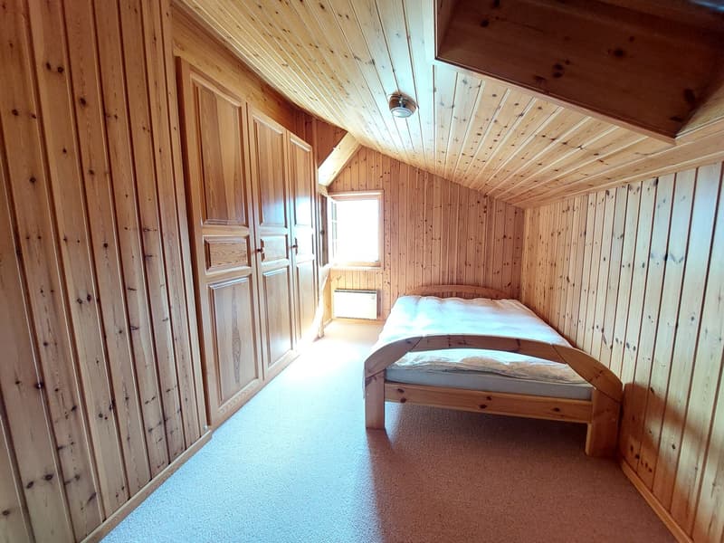 Chalet de 5 pièces à Vernamiège au charme authentique avec vue panoramique (12)