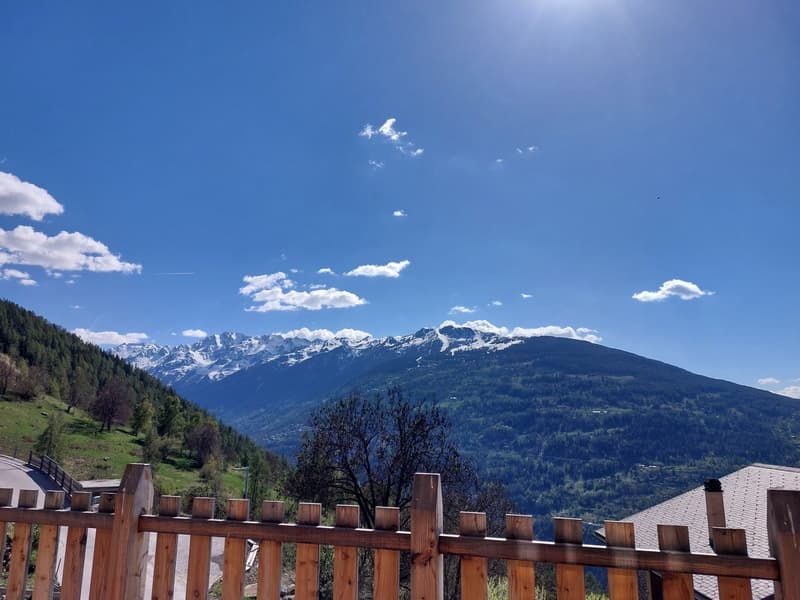 Chalet de 5 pièces à Vernamiège au charme authentique avec vue panoramique (16)