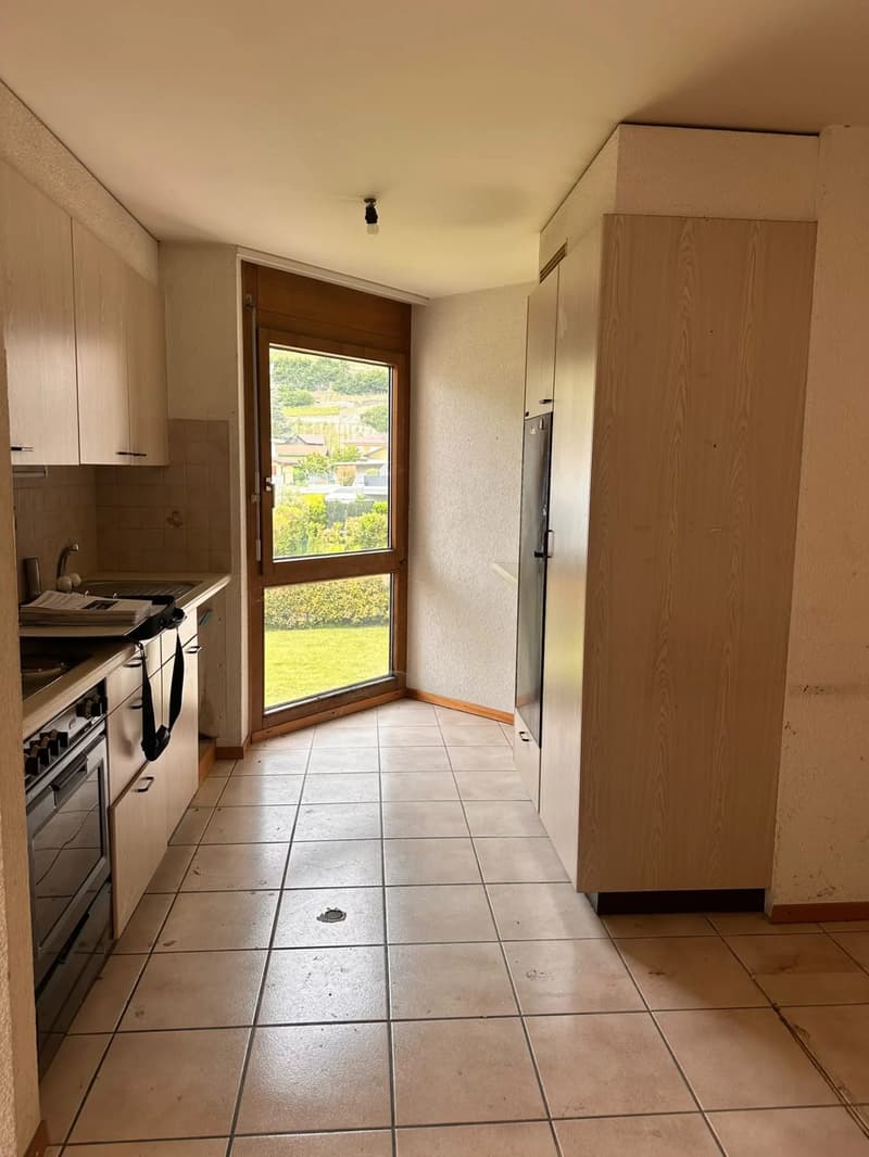 Vétroz - Grand 2,5 pièces à rénover - Balcon Sud-Ouest - Au calme (10)