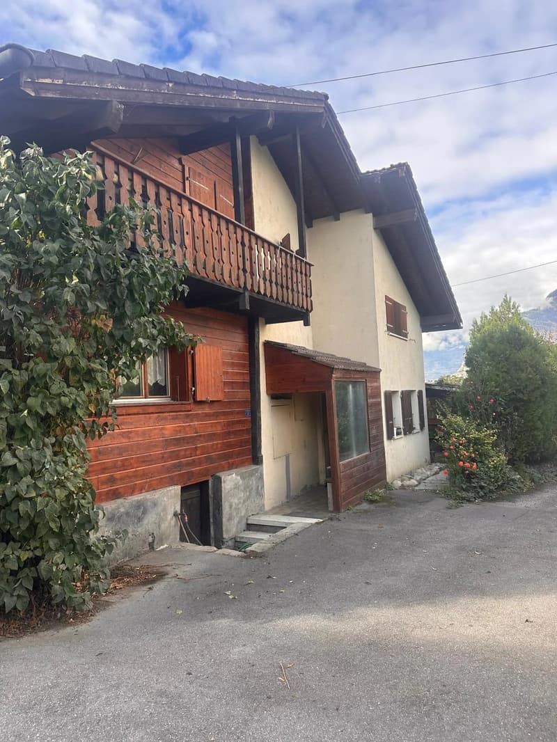 Aproz ? Maison familiale de 4 pièces à rénover, avec jardin et garage double (2)