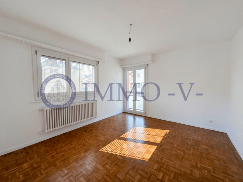 Appartement de 3.5 pièces à La Chaux-de-Fonds (3)