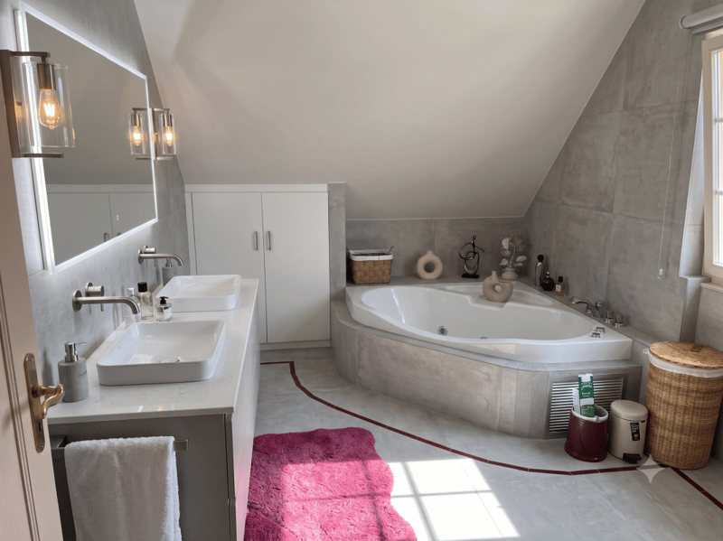 Villa individuelle avec piscine à Vufflens-le-Château : Superbe potentiel de rénovation (12)