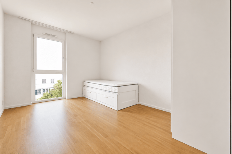 CONTEMPORAIN DE STANDING AVEC BALCON-TERRASSE PROCHE DU LAC (8)
