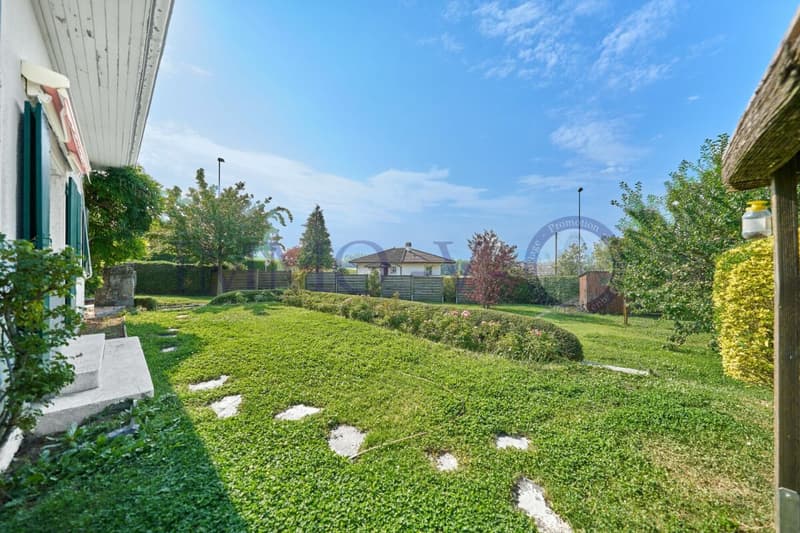 SPACIEUSE ET INDIVIDUELLE AVEC GRAND JARDIN (16)