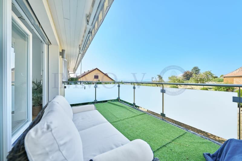SPACIEUX DUPLEX AVEC TERRASSE ET BALCON (8)