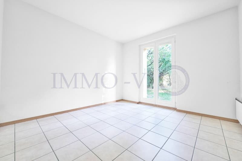 SPACIEUSE ET INDIVIDUELLE AVEC GRAND JARDIN (9)