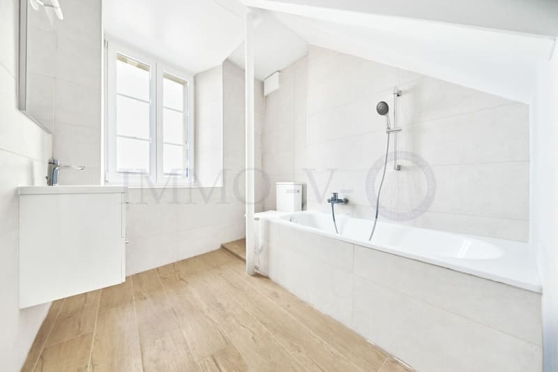 SPACIEUX ET RENOVE AVEC TERRASSE ET EMPLACEMENT IDEAL (7)