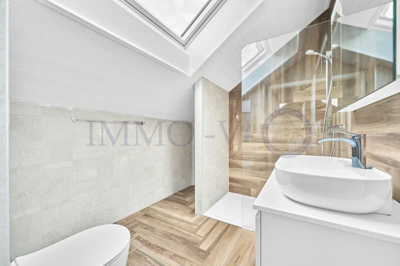 DUPLEX DE HAUT STANDING AVEC BALCON-TERRASSE (8)