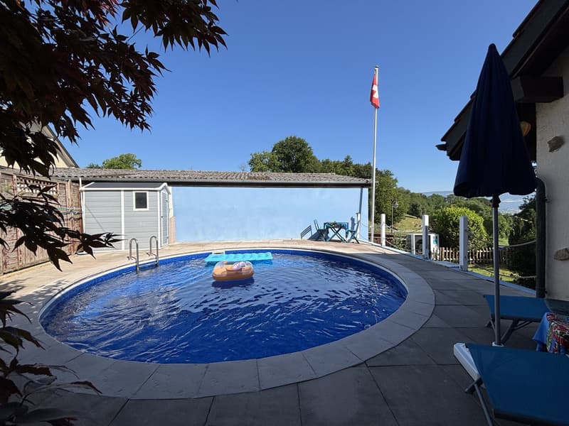 Rare : 2 maisons avec solaire + pompe à chaleur · piscine · 5 min Yverdon (16)