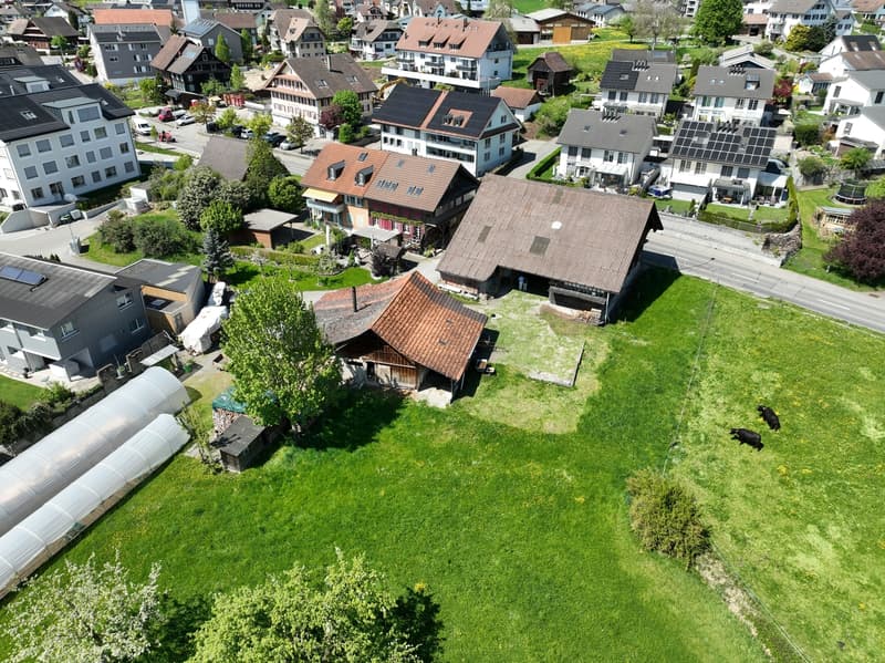 Zentral gelegenes Baugrundstück (2)