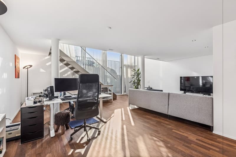 Maisonette-Wohnung mit grosszügigem Wohnatelier (1)