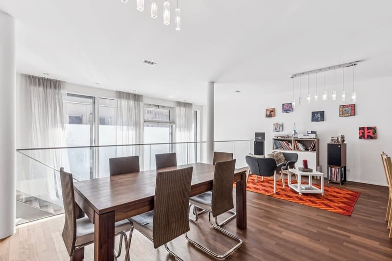 Maisonette-Wohnung mit grosszügigem Wohnatelier (3)