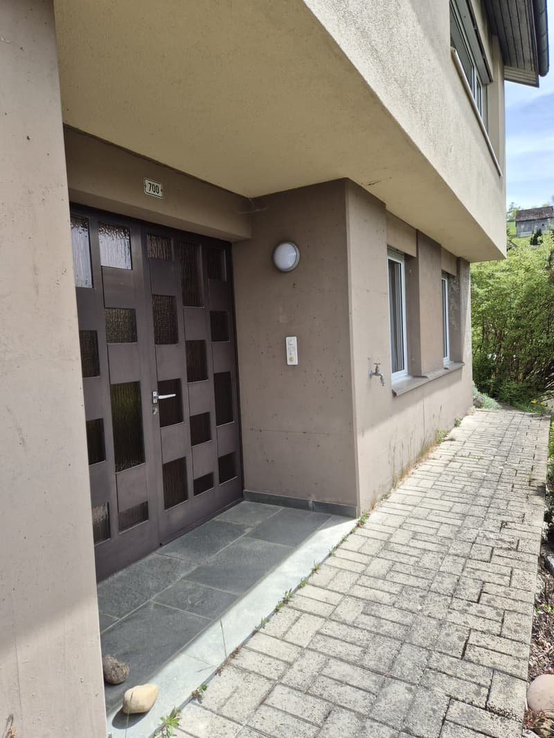 Charmant maison de famille 5.5 pièces avec jardin spacieux à Lichtensteig (2)