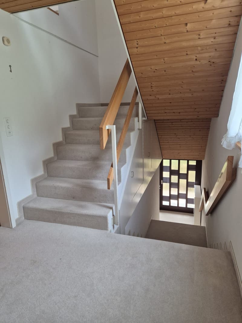 Charmant maison de famille 5.5 pièces avec jardin spacieux à Lichtensteig (8)