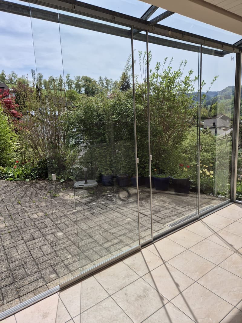 Charmant maison de famille 5.5 pièces avec jardin spacieux à Lichtensteig (16)