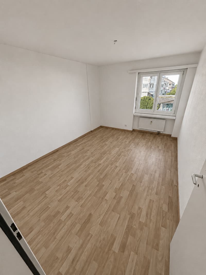 Ihr neues Zuhause - grosszügige Wohnung! (7)