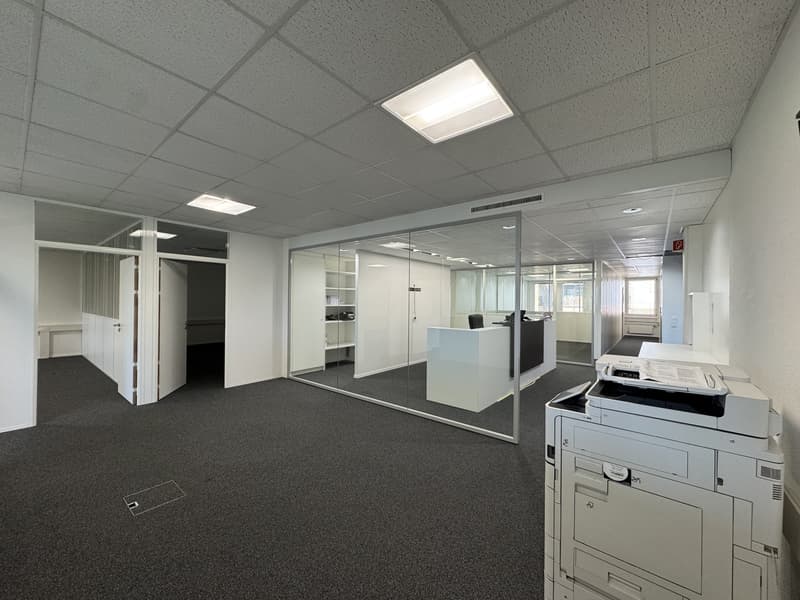 Bureaux rénovés clés en main Disponibles immédiatement (3)