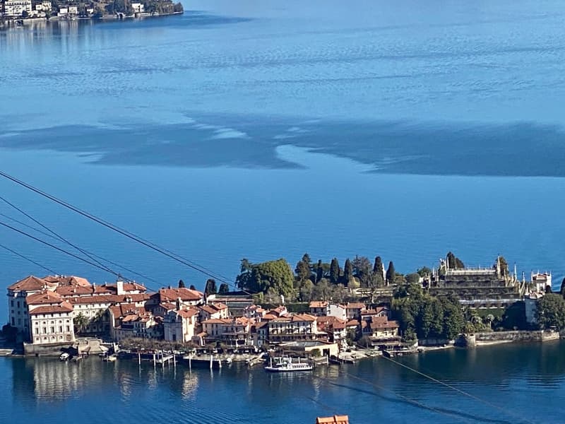 Komplett renoviertes, schönes Dorfhaus mit traumhaftem Blick auf den Lago Maggiore (17)