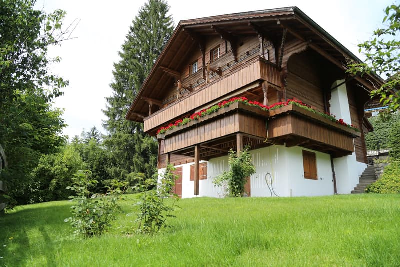 Chalet an exklusiver Lage in Gstaad Oberbort (Winter 22/23) (1)
