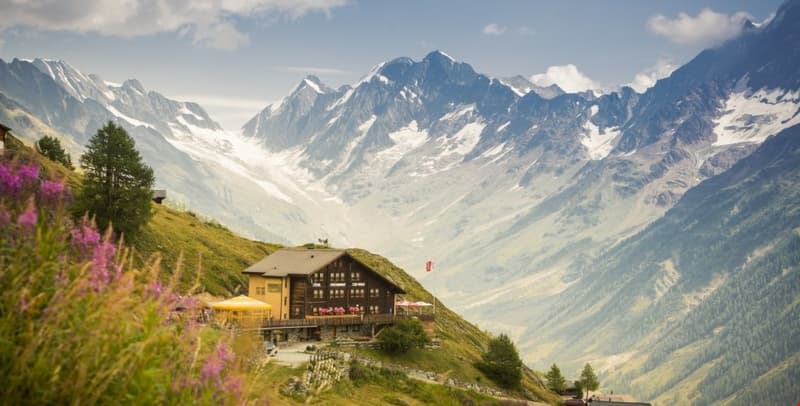 Alpenhotel zur Wildi im Herzen der Lauchernalp (1)