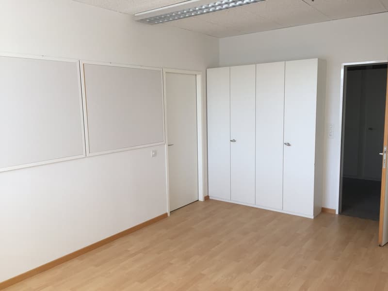 Offices for rent ideally located in Burgdorf (5)