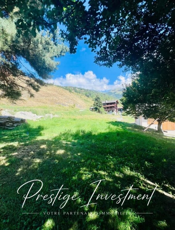 TERRAIN PLAT CONSTRUCTIBLE  DE 533 M2 - MASE 8