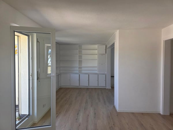 Charmant appartement en attique de 5.5 pièces à Porrentruy avec véranda 17