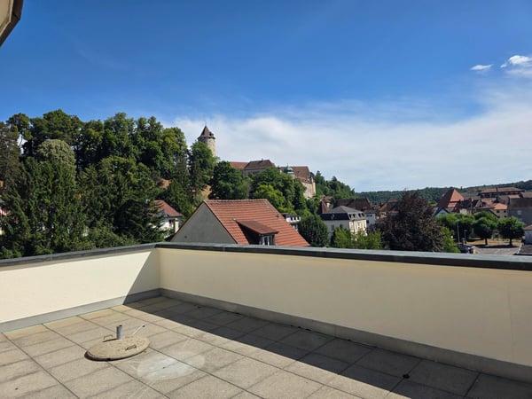 Charmant appartement en attique de 5.5 pièces à Porrentruy avec véranda 25