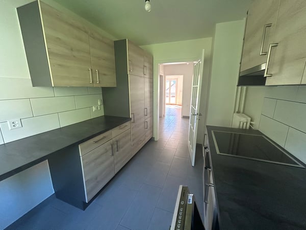 RÉSERVÉ : appartement de 2.5 pièces avec balcon - Crêt-Besson 11, Sonvilier 7