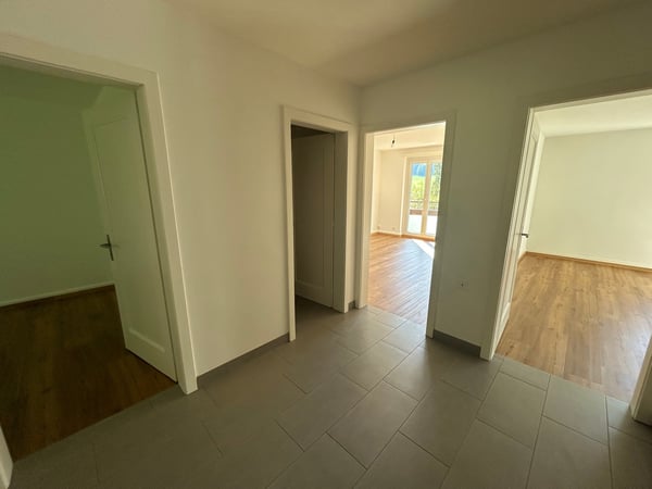 RÉSERVÉ : appartement de 2.5 pièces avec balcon - Crêt-Besson 11, Sonvilier 10