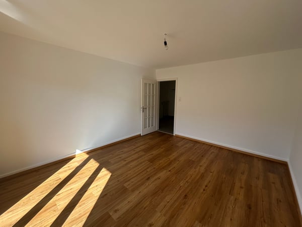 RÉSERVÉ : appartement de 2.5 pièces avec balcon - Crêt-Besson 11, Sonvilier 8