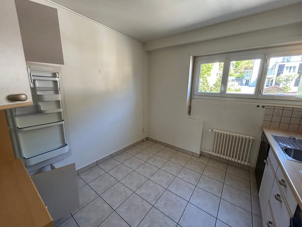 A louer: appartement de 2 pièces avec balcon - Paul-Charmillot 82, St-Imier 5