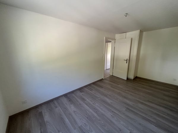 A louer: appartement de 2 pièces avec balcon - Paul-Charmillot 82, St-Imier 6
