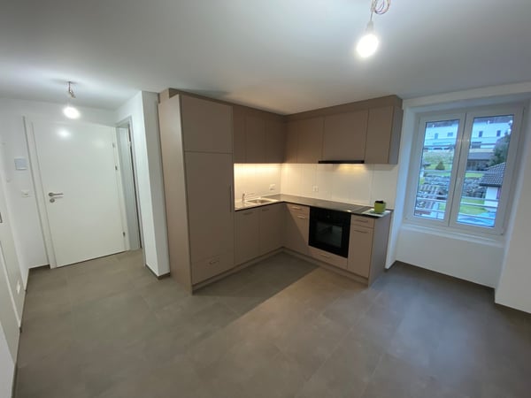 A louer: bel appartement de 3.5 pièces avec balcon - Lavoir 1, Cortébert 1