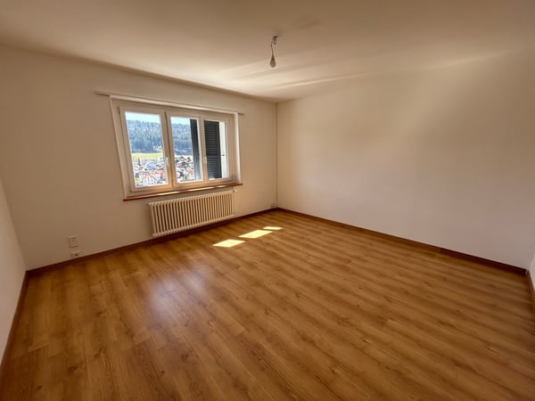 A louer: appartement 2 pièces avec cuisine agencée - Combe-Aubert 12, Tramelan 2