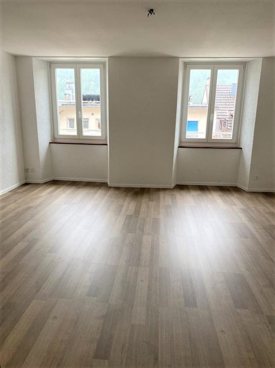 A louer: appartement 2 pièces - Place du 16 Mars 8, St-Imier 2