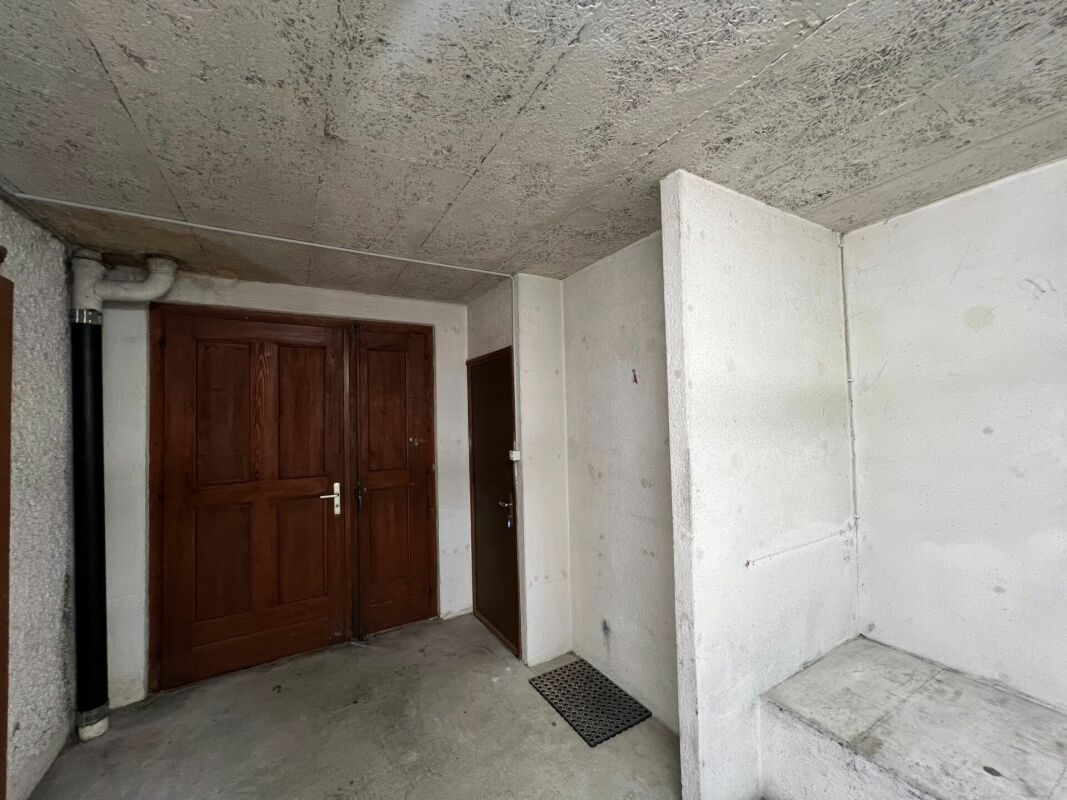Avenir 11 Local commercial rénové de 114 m2