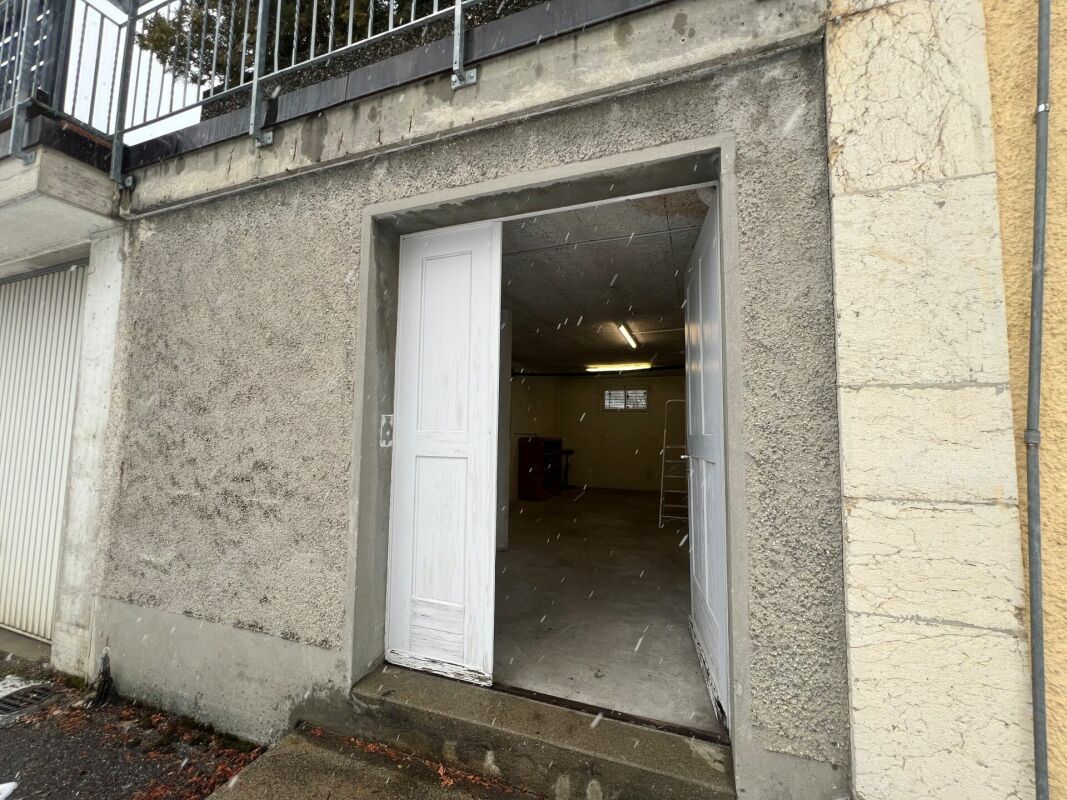 Avenir 11 Local commercial rénové de 114 m2